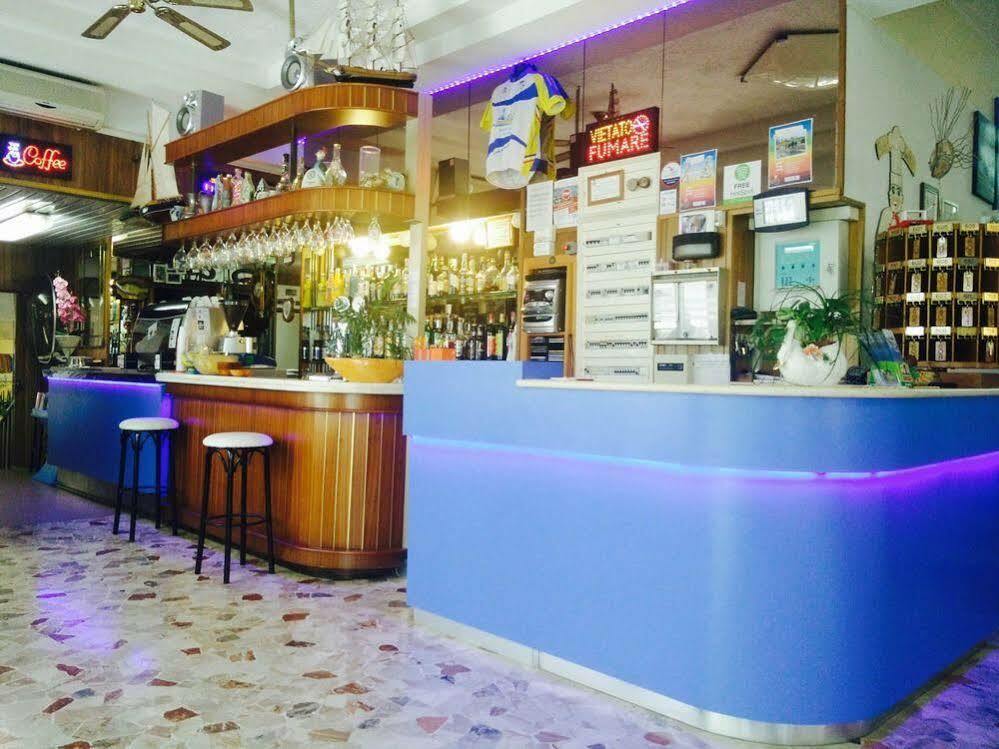 Hotel Arlino 里米尼 外观 照片